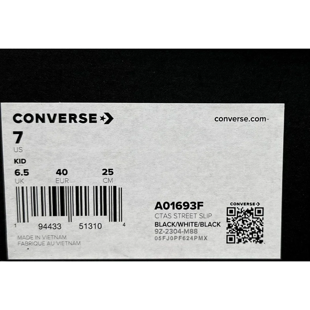 Converse Chuck Taylor Street Youth Boys Girls Low Top Sneaker Size 7 Black White